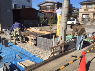 駐車場や駐輪所などを造る工事