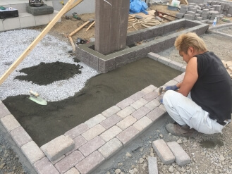 ヴィンテージ調のレンガ