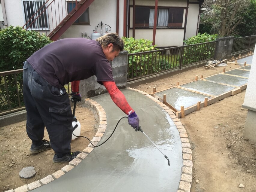 硬化遅延剤散布