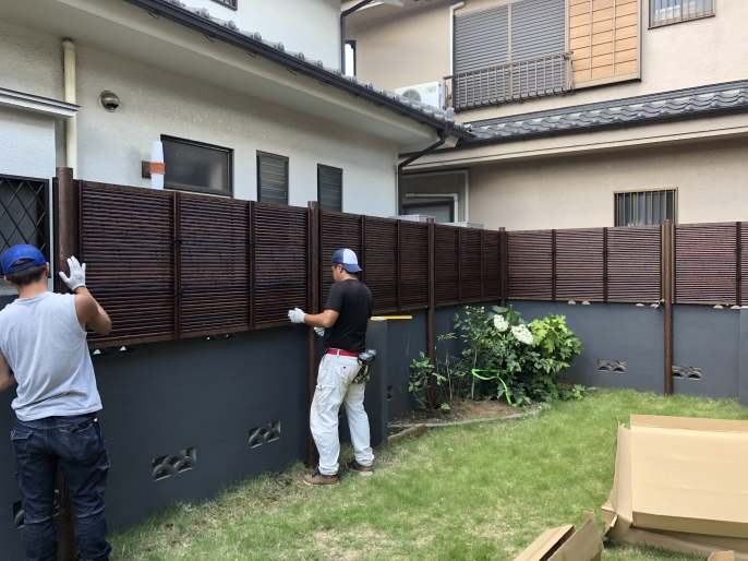 人工竹のフェンス