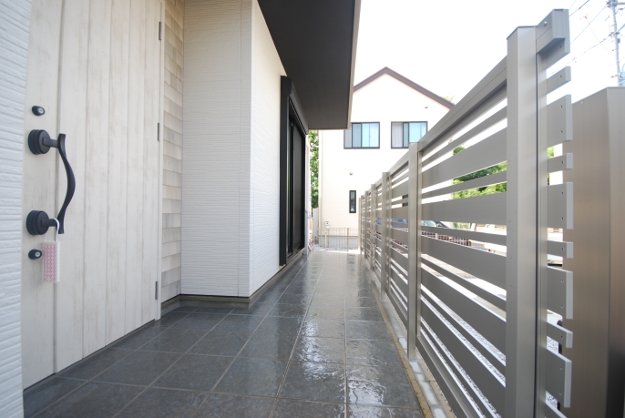 玄関ポーチを拡張し使いやすい空間に 東京都福生市 外構 庭 エクステリア アサクラガーデン