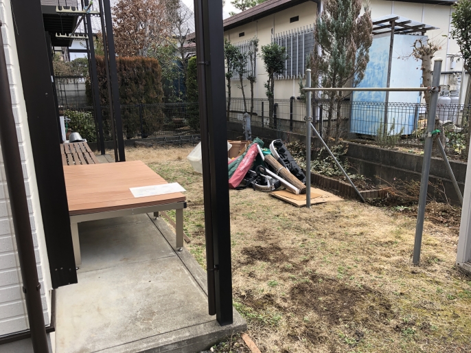 築年以上のお家の庭をローメンテナンスガーデンにリフォーム中 東京都福生市 外構 庭 エクステリア アサクラガーデン